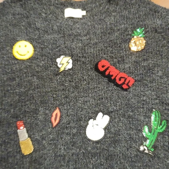 Dreamers Graphic sweater. - Picture 2 of 8